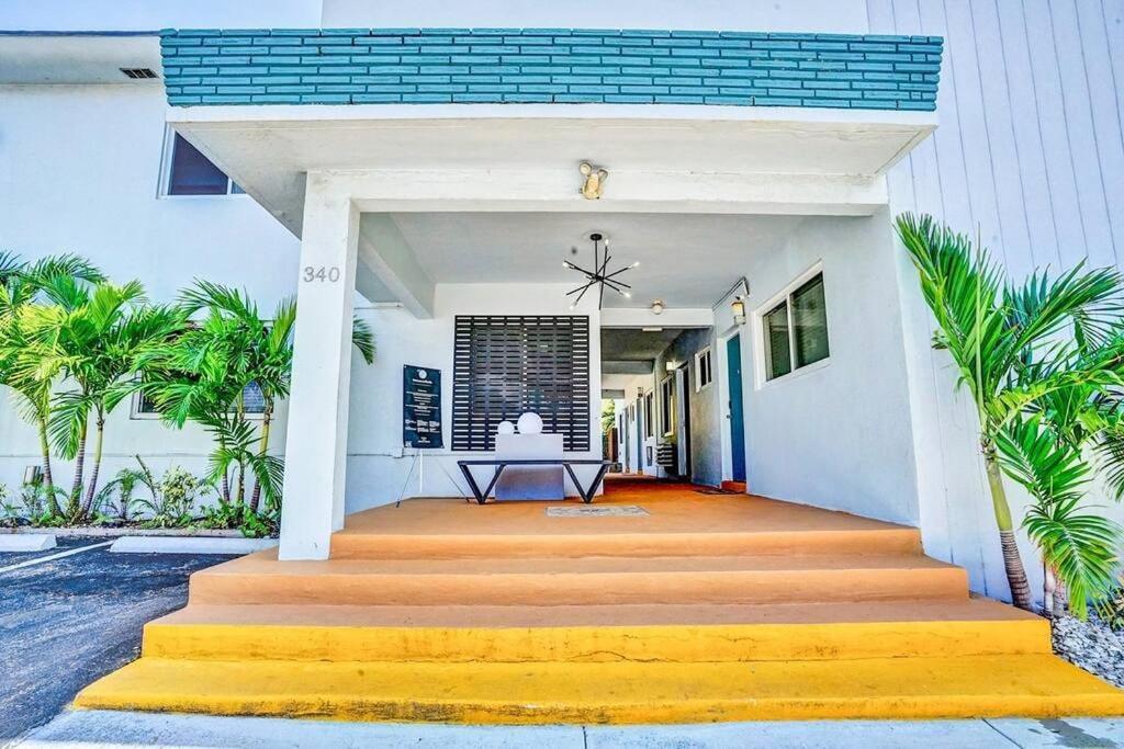 Coastal Studio By Hollywood Beach Boardwalk Apartment Dania Beach Exterior photo